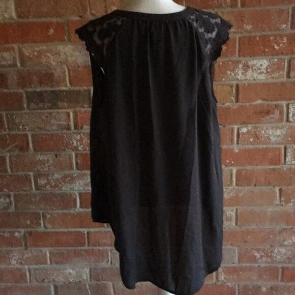 Hi/Low Top With Lace By Torrid Plus 1X - Picture 6 of 6